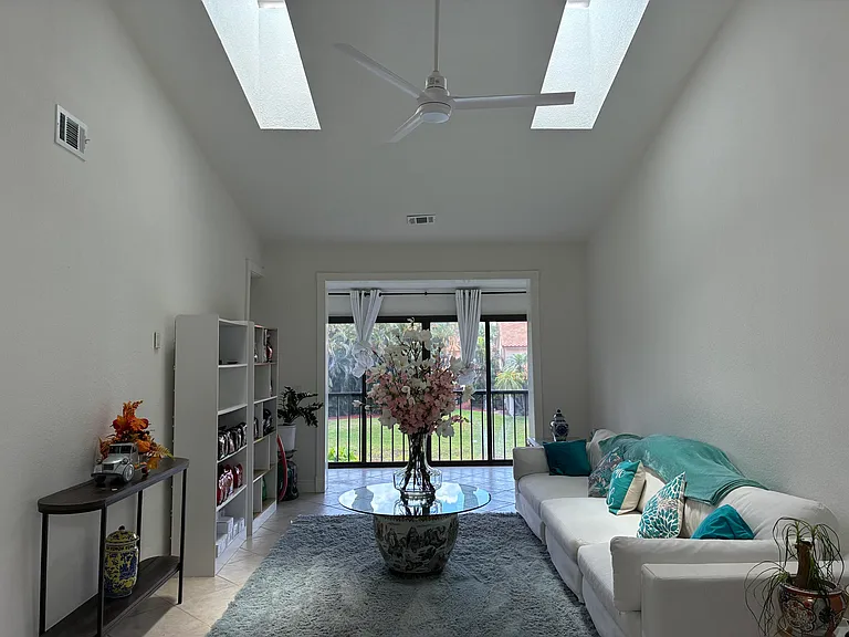 7895 La Mirada Dr — Photo 21