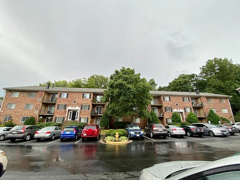 1531 Colonial Dr #104 — Photo 28