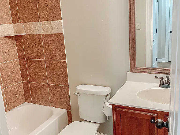 975 Crayton Ridge Dr — Photo 17