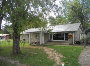 233 Rugby St, Jamestown, TN 38556