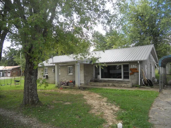 233 Rugby St, Jamestown, TN 38556
