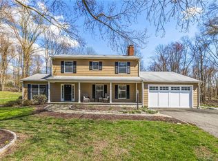 8 Anna Dr, Oxford, CT 06478