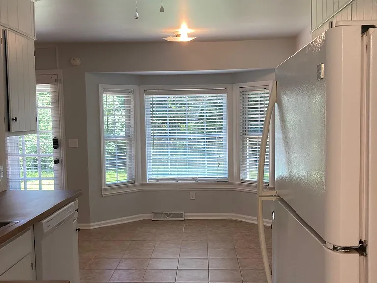 1133 Island View Dr — Photo 13