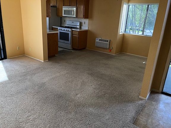 3rd image of 8452 Capricorn Way Unit 86