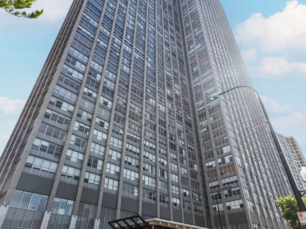 655 W Irving Park Rd APT 2403, Chicago, IL 60613