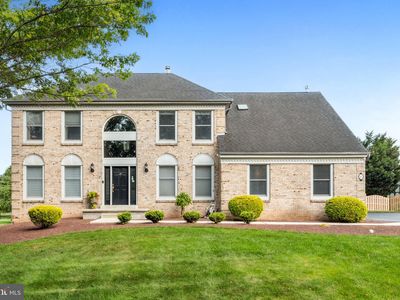 27 Rocking Horse Way, Holland, PA, 18966