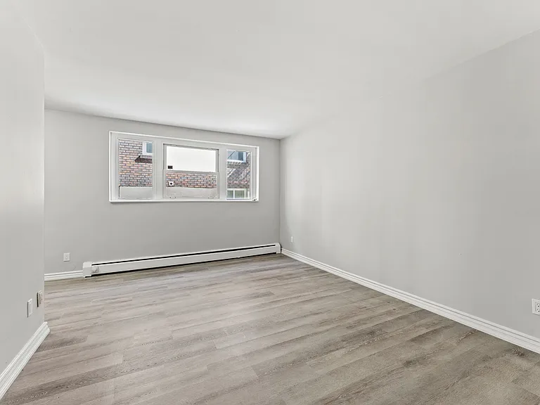 383 Princess Ave #1 — Photo 7