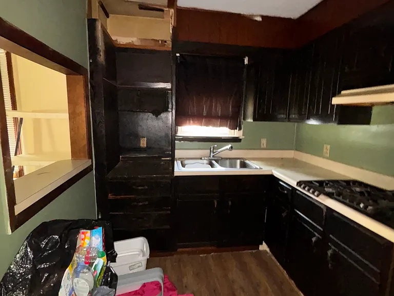 2616 E Logan St — Photo 7