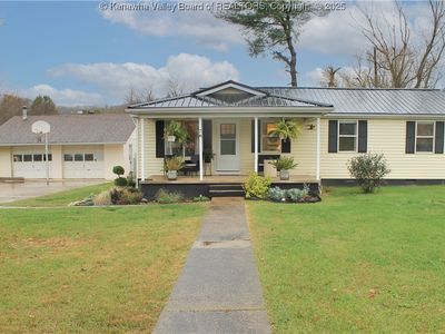 76 Helen St, Lesage, WV, 25537