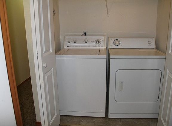 3rd image of 11122 16th Pl SE