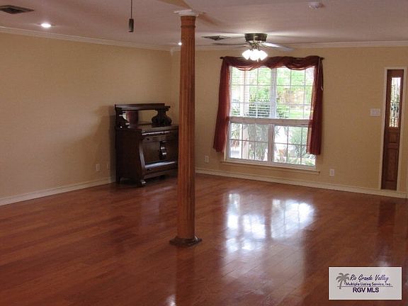 4th image of 2726 Cypress Dr
