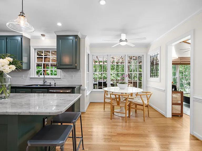 1011 New Chester Ct — Photo 13