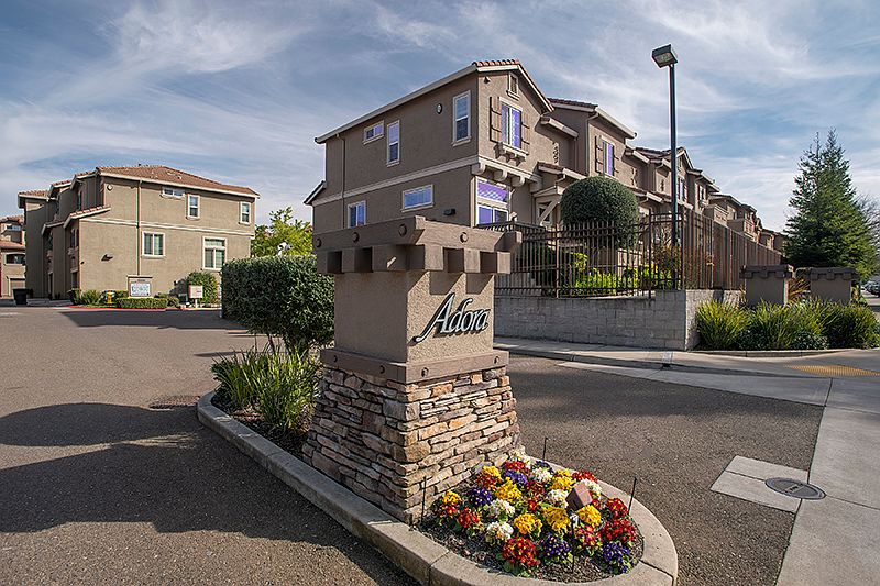 1st image of 512 Adora Cir #1613