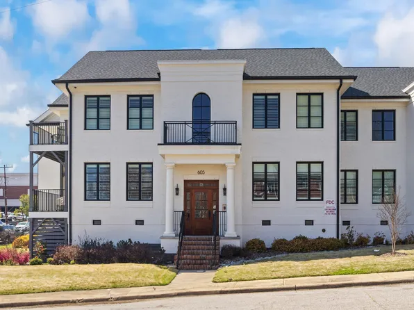 605 Smedes Pl #C, Raleigh, NC 27605