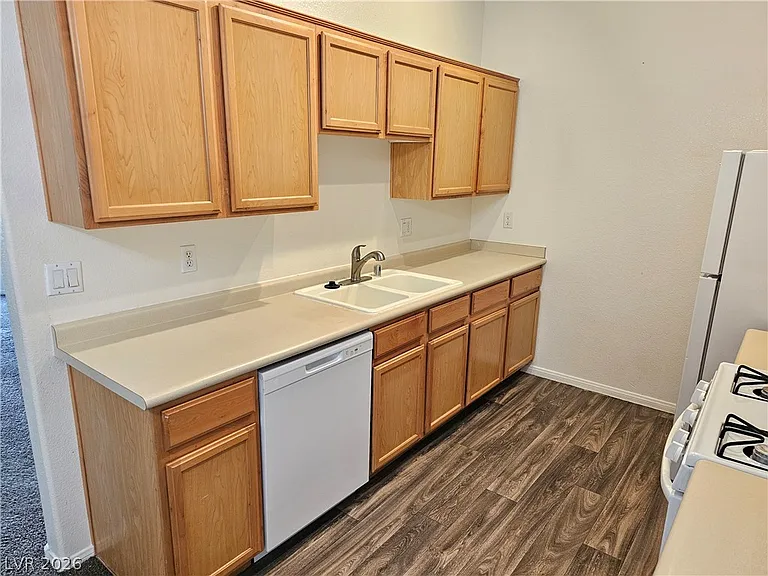 2305 W Horizon Ridge Pkwy #3113 — Photo 6