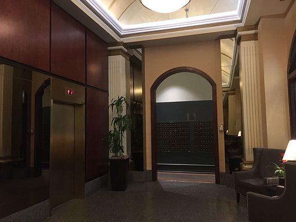 4th image of 200 N Dearborn St Unit 1204