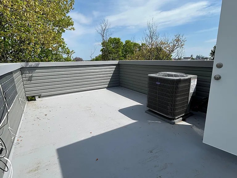 2205 N Franklin St #2 — Photo 25