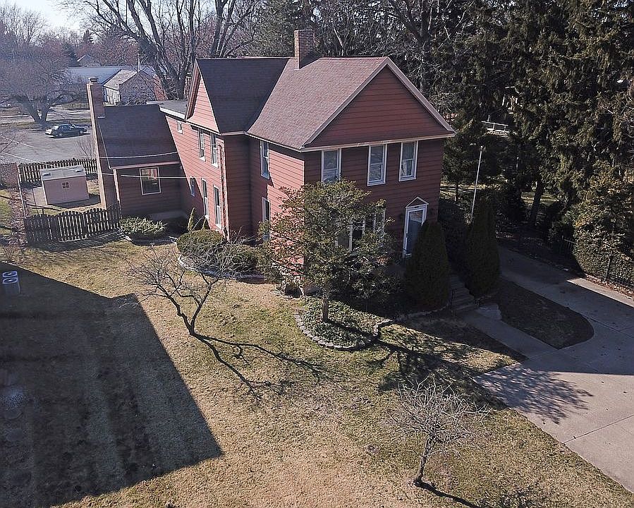 1st image of 2933 Franklin St