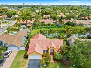 12625 SW 9th Pl, Davie, FL 33325