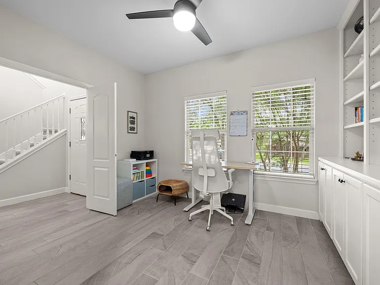 5707 Marchmont Ln — Photo 12