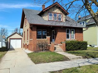 1642 Saemann Ave, Sheboygan, WI 53081