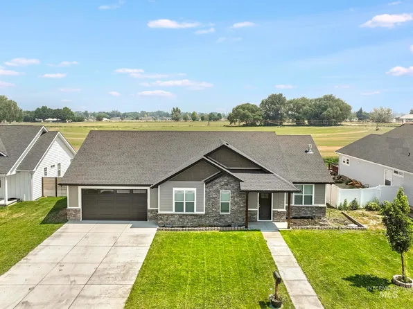 1510 Mountain View Dr, Gooding, ID 83330