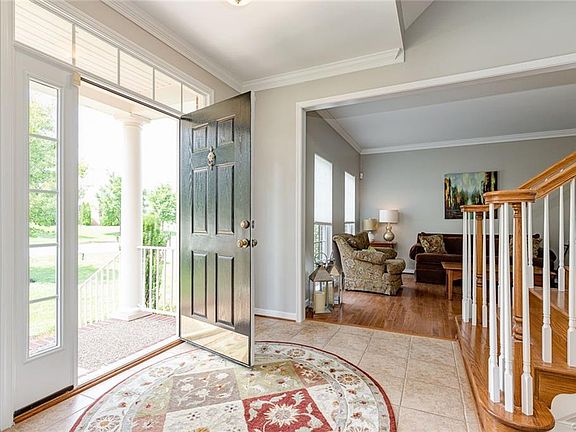4th image of 8332 Hawk Nest Dr