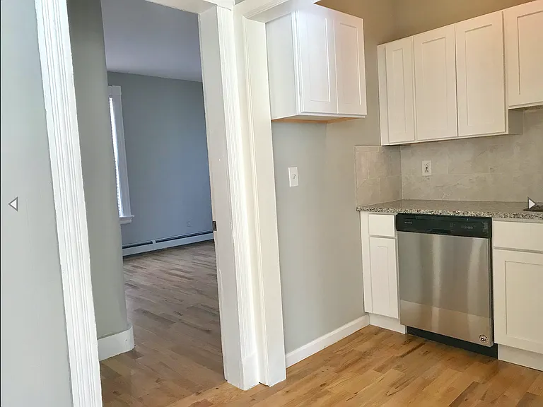 27 Shelton — Photo 6