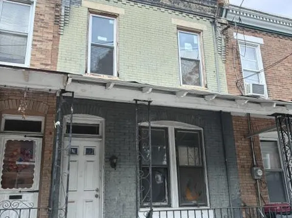 2613 Deacon St, Philadelphia, PA 19129