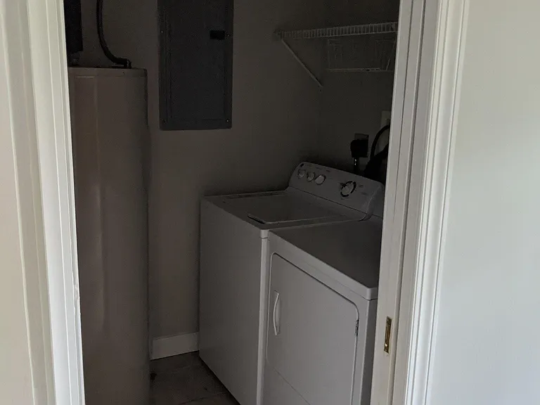 725 Cramer Ave — Photo 14