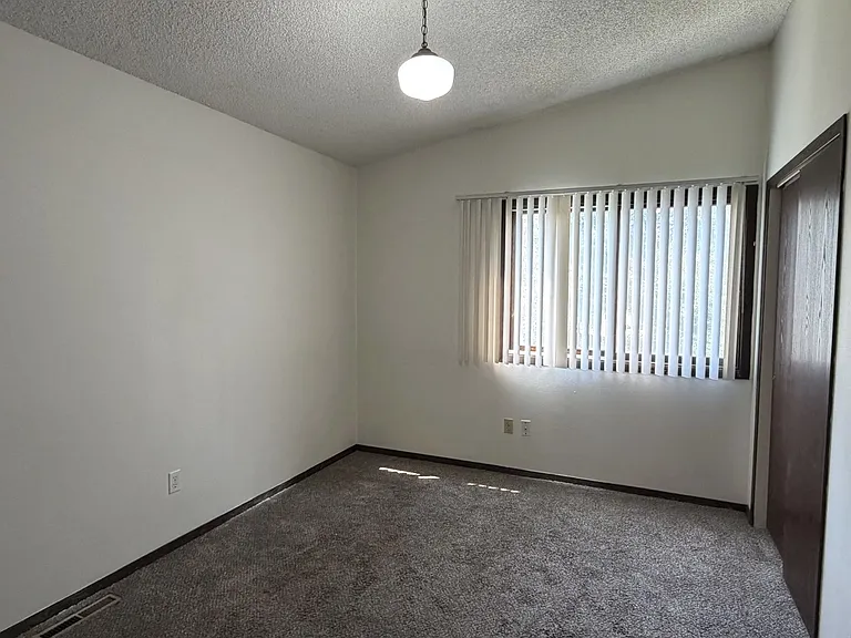 1031 Davidson Dr — Photo 11