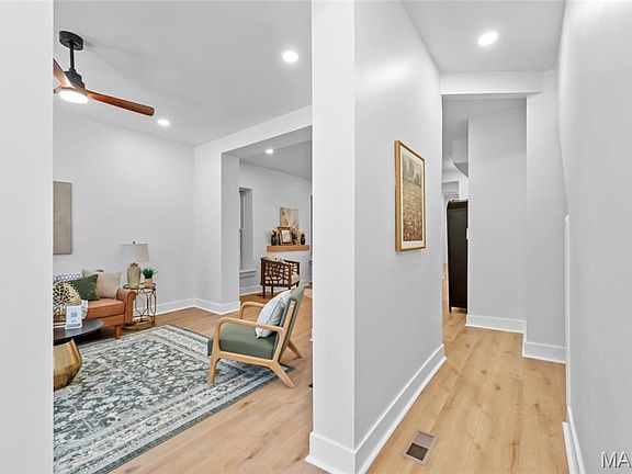 5th image of 4452 Gibson Ave
