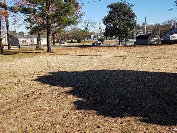 5th image of 26416 Horseshoe Dr
