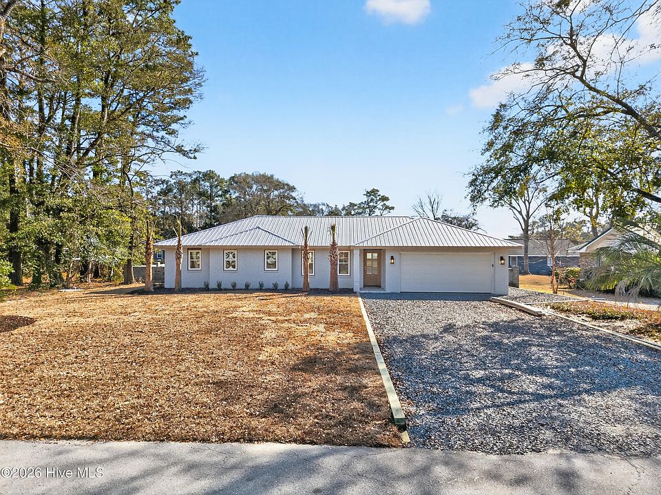 1st image of 206 Azalea Circle