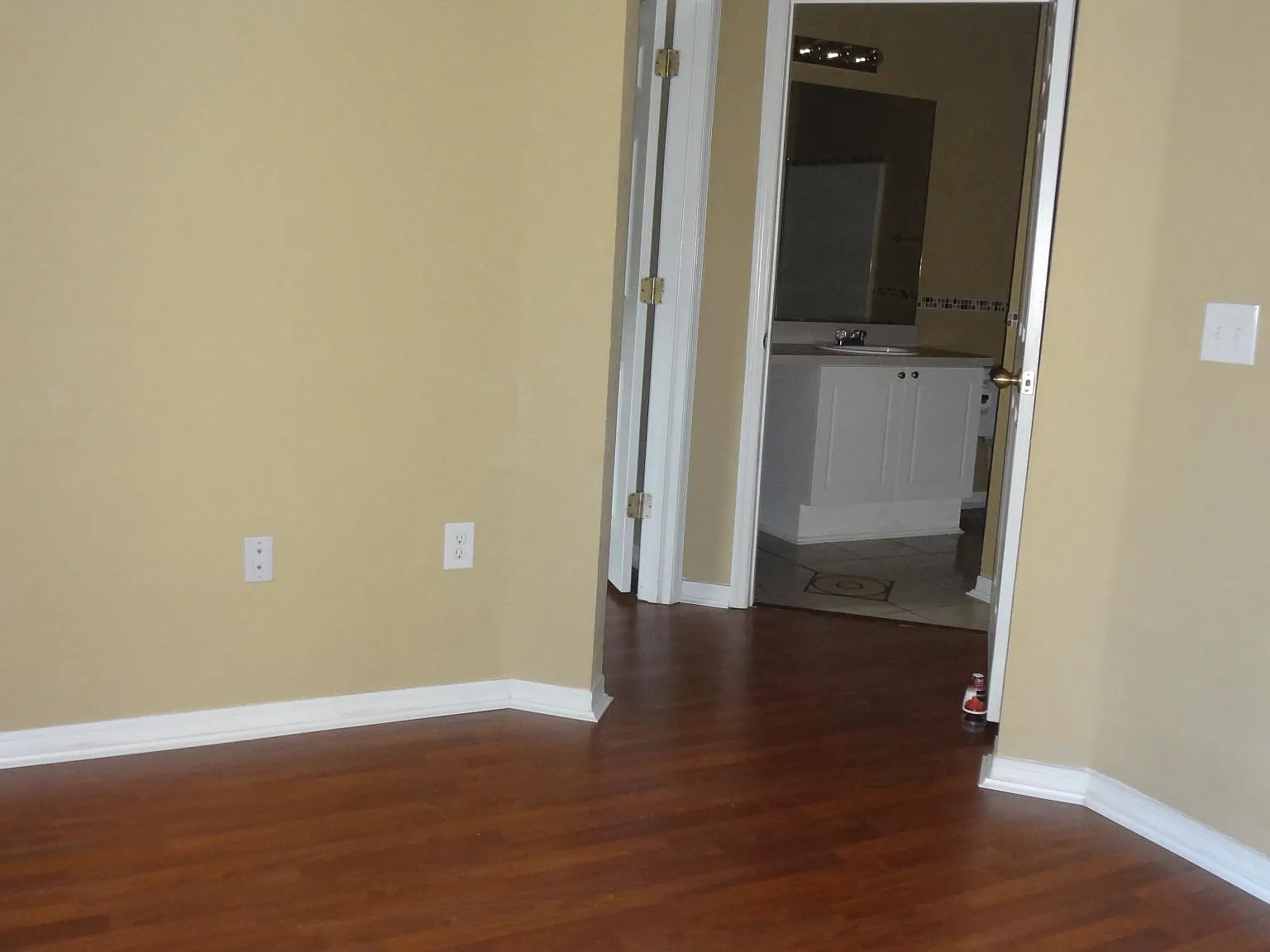 1 bed, 826 sqft, $1,425 — Photo 4