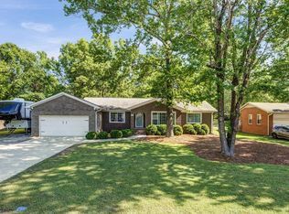 407 Aster Dr, Simpsonville, SC 29681