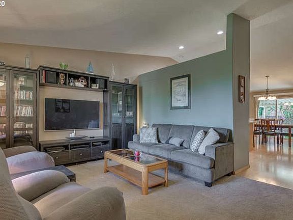 4th image of 4511 NE 128th Ave