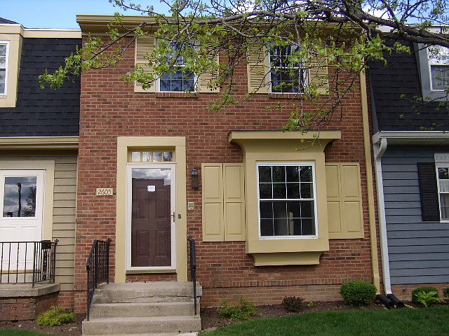 1st image of 2605 S Kings Arms Cir