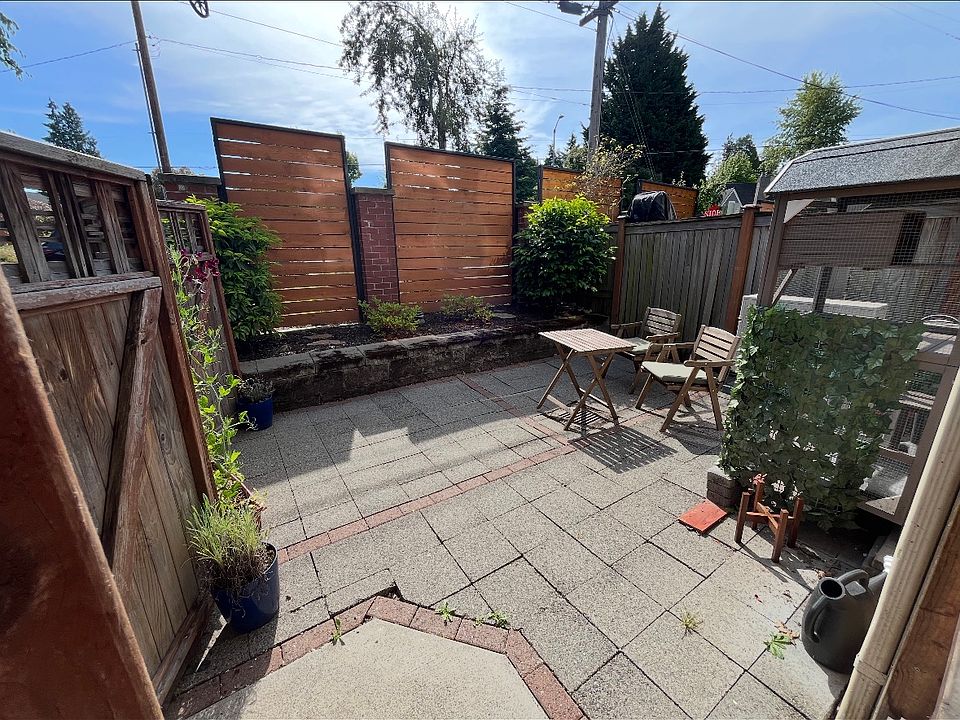 1st image of 7809 12th Ave NE #B