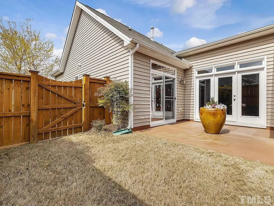 8506 Holdenby Trl — Photo 3