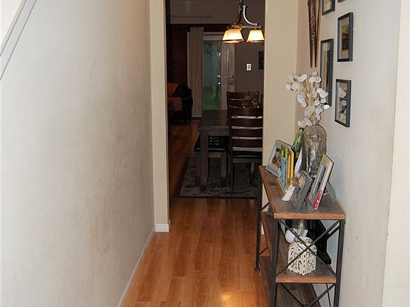 5th image of 1120 Boyer St