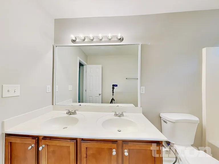 3118 Genlee Dr — Photo 16