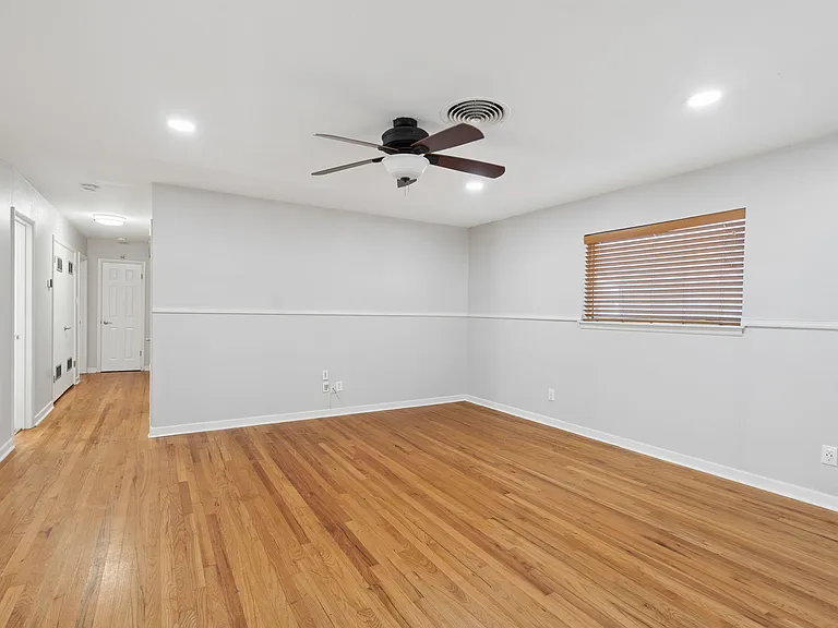 3605 Jeanette Dr — Photo 1