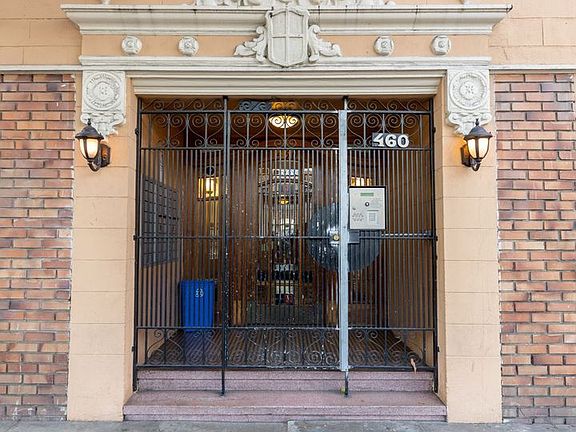3rd image of 460 S Van Ness Ave APT 4