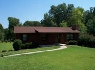 9122 Center Grove Church Rd, Clemmons, NC 27012