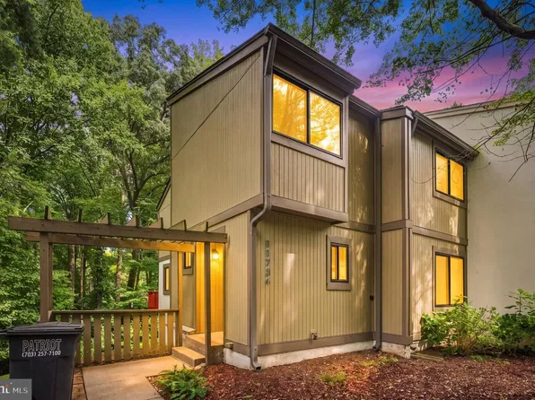 11736 Decade Ct, Reston, VA 20191