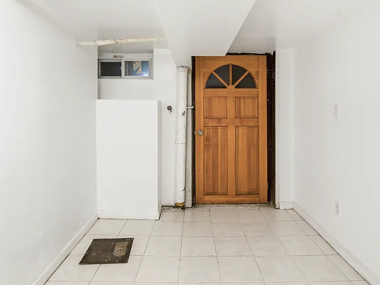 6799 Exeter St — Photo 25