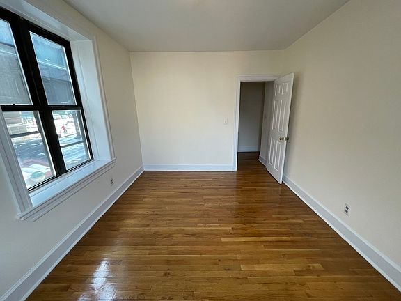 5th image of 30-17 Broadway #2D
