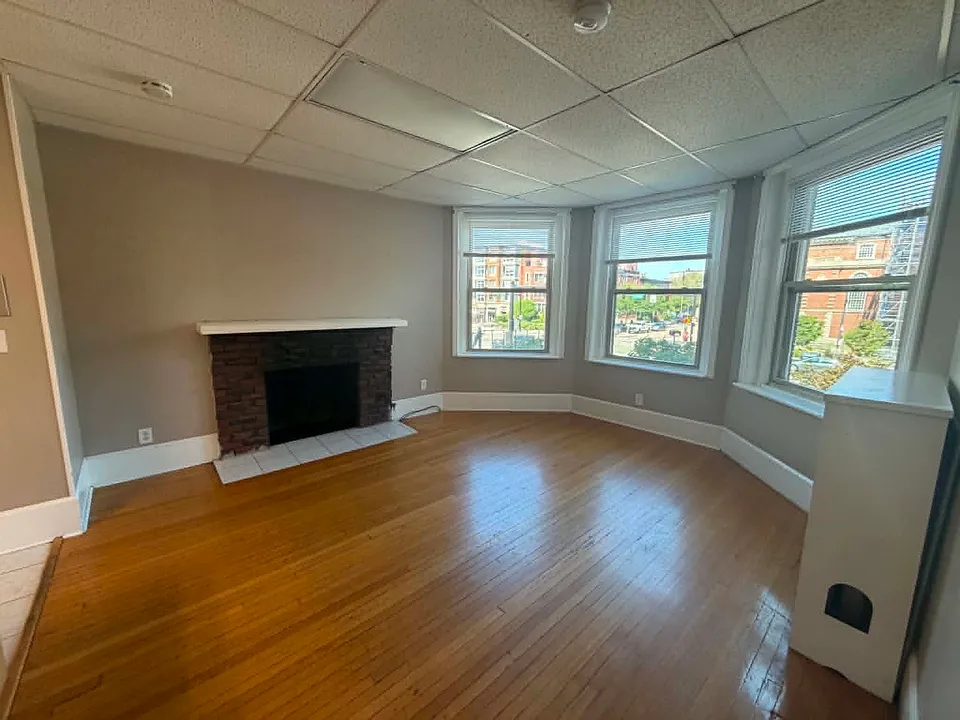 877 Beacon St #1