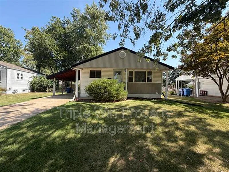 1670 Florissant Park Dr